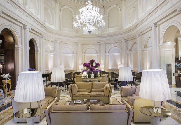 La hall dell'Hotel Boscolo Exedra di Roma