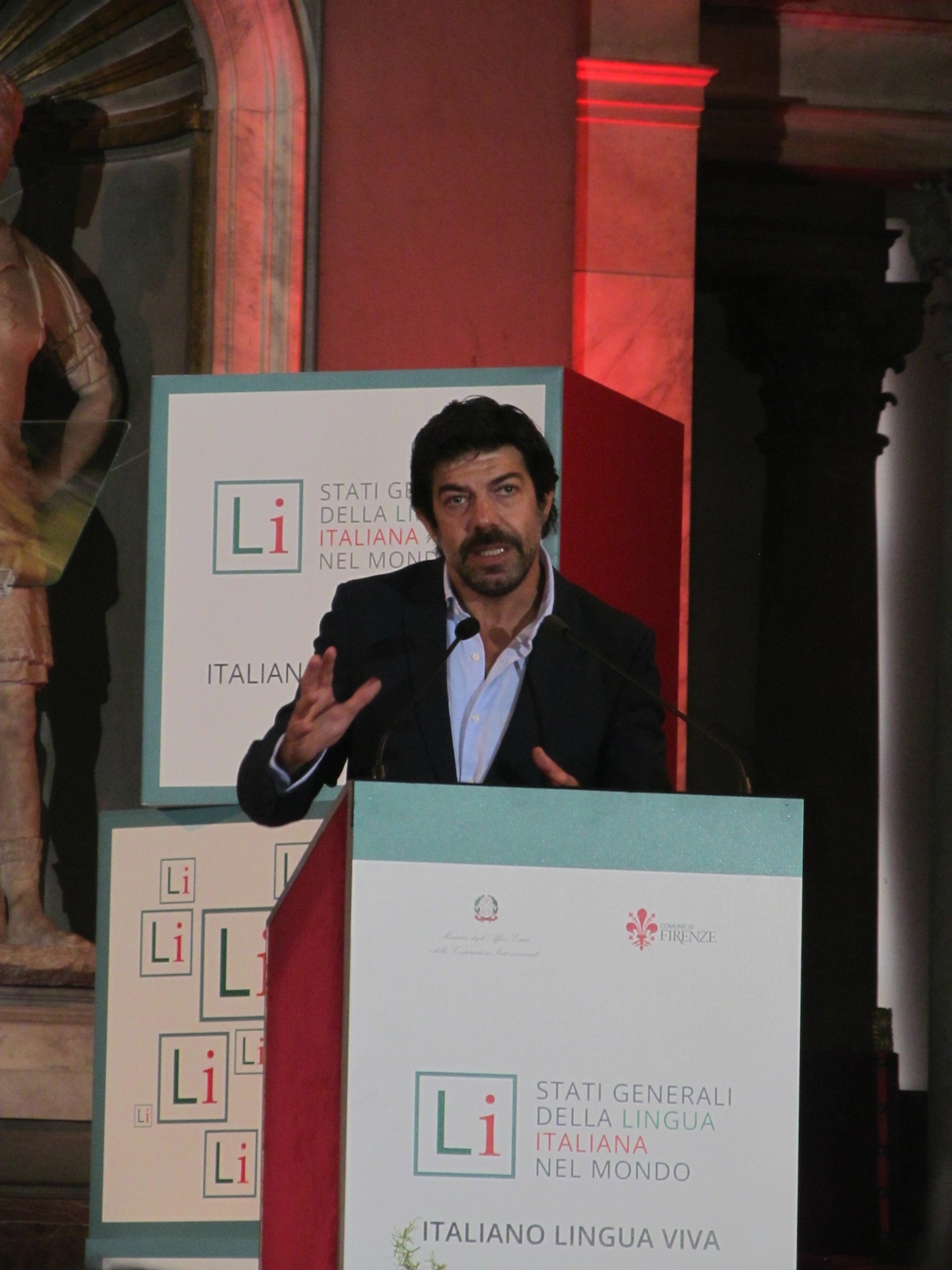 pierfrancesco favino