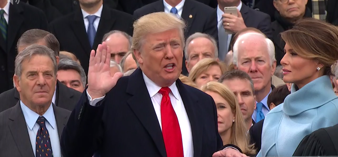 donald trump giuramento
