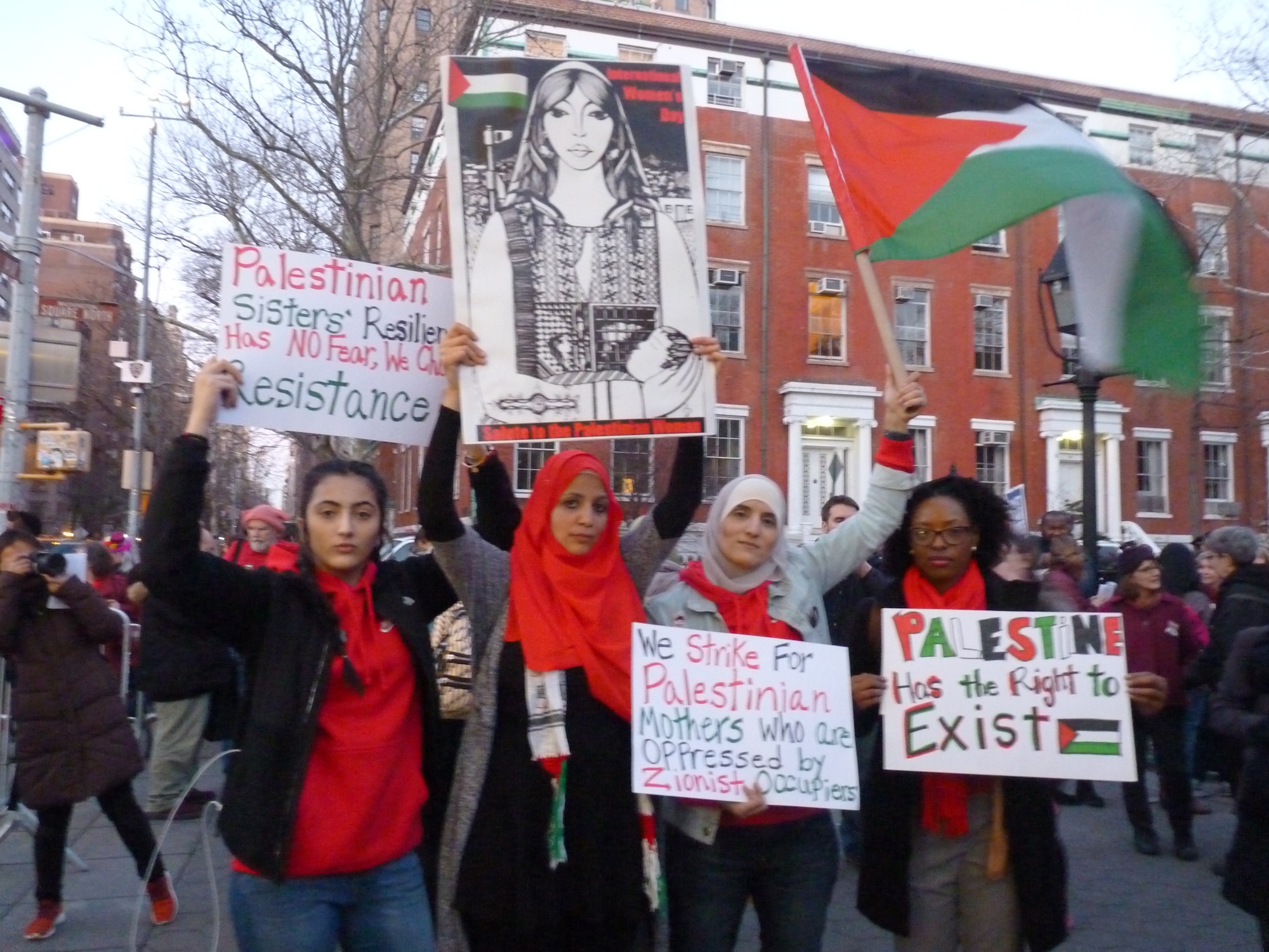 Women March NYC palestinesi