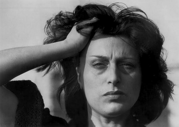 Angela e Marianna Fontana, le gemelle indivisibili di Edoardo De Angelis
