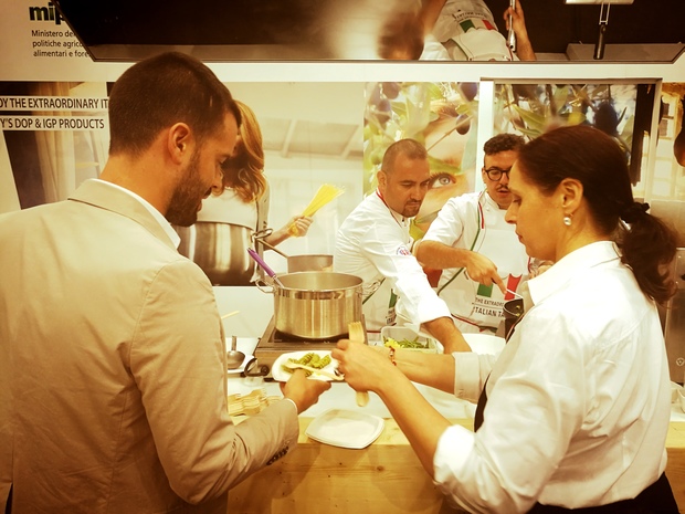 Affollatissimi gli show-cooking a base di prodotti IGP e DOP nel padiglione italiano