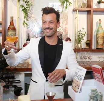 Raffaelli bartender