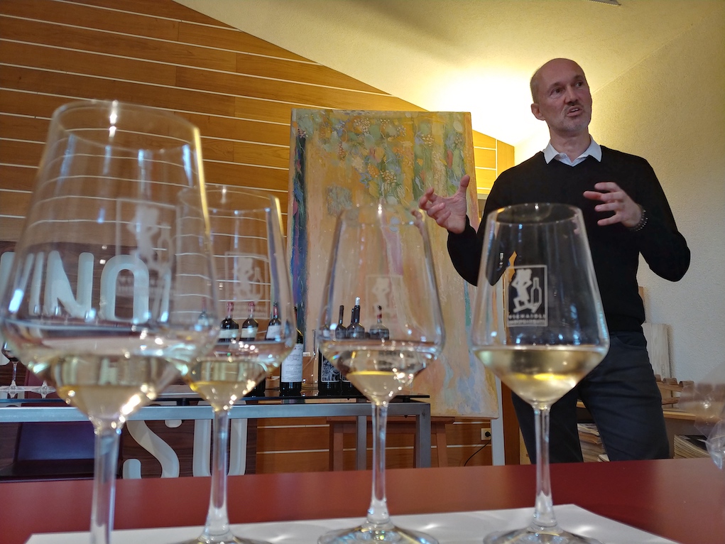 Lorenzo Palla Explaining the Differences Between the Prosecco Wines