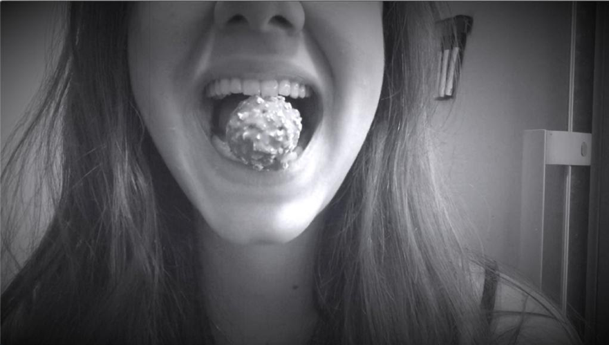 Ana Moioli in ‘This is Me Eating My Taste Buddies’
