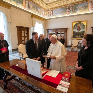Secretary_mike_Pompeo_Meets_with_Pope_Francis_