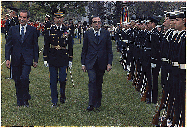 Quando Giulio Belzebù incontrava Micheluzzu, latitante a New York Giulio Andreotti con Richard Nixon nel 1973