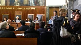 Ruby in aula racconta le notti di Arcore. Mora si difende: disse di avere 24 anni