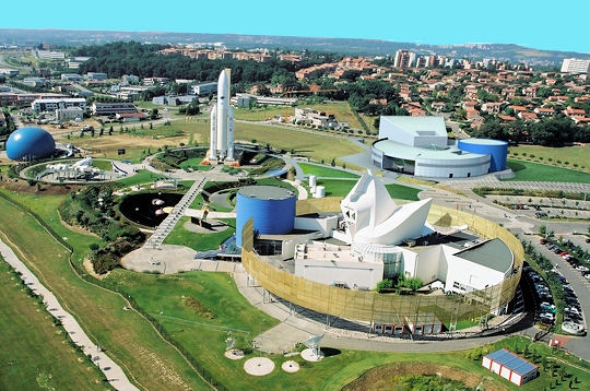 L'industria del turismo e un'organizzazione "stellare" per il futuro Un'immagine della città dello spazio di Tolosa, Francia