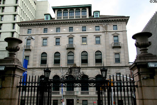 L'Italia delle nanotecnologie dà lezione alla Columbia La sede dell'Italian Academy su Amsterdam avenue