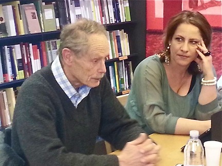Erri De Luca con la giornalista Laura Bercioux alla Feltrinelli di Palermo