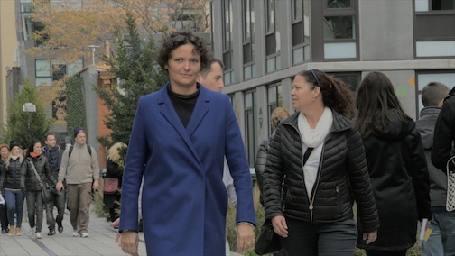 Cecilia Alemani meets the students on the High Line