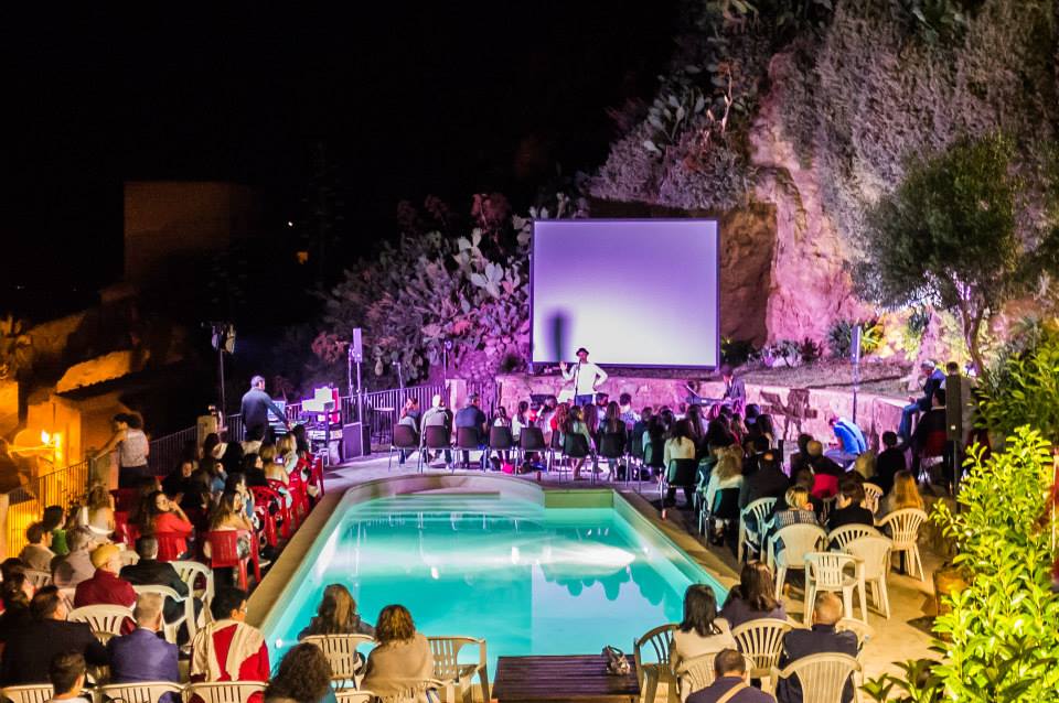 Festival Agira