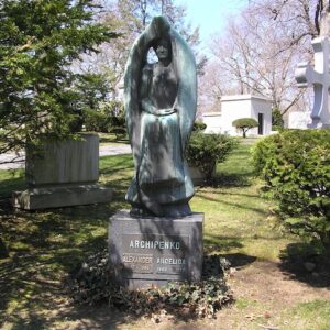 In the Footsteps of Alexander Archipenko from Paris to New York Alexander Archipenko Gravesite 2009, in Woodlawn Cemetery, Bronx, NY. Photo by Anthony22 at en.wikipedia. Licensed under CC BY-SA 3.0 via Commons