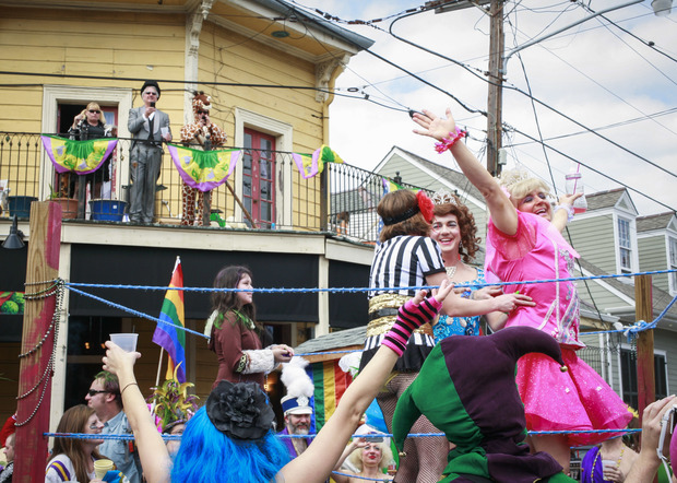 Carnevale New Orleans Le strade di New Orleans durante il Carnevale sono immense feste a cielo aperto. Foto: Gisella Sorrentino