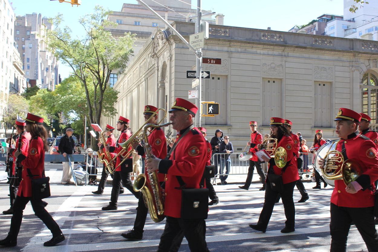 Andretta Cultural Society from Harrison, NY. Banda Musicale con Majorettes Città di Andretta.