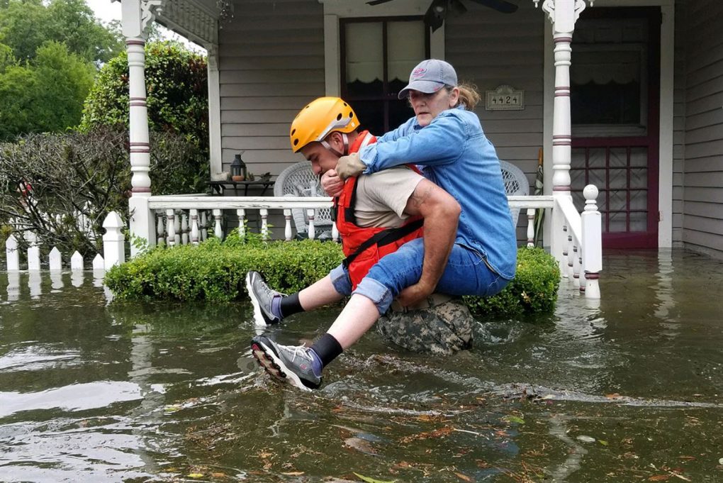 Dal 17 agosto, il devastante uragano Harvey provoca ingenti danni tra il sud-est del Texas e la Louisiana. Il bilancio è di 83 morti e danni per 70 miliardi di dollari (Foto Department of Defense USA)