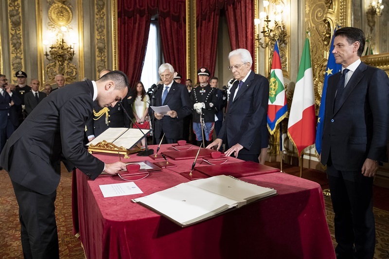 governo-conte-di-maio Il ministro del Lavoro Luigi Di Maio giura davanti al presidente della Repubblica Sergio Mattarella