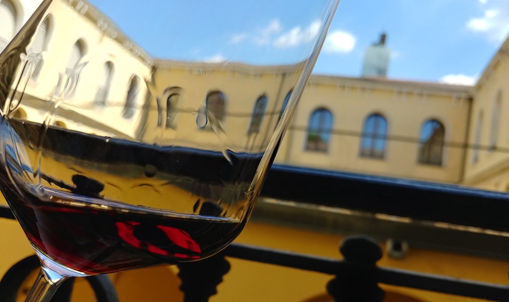 Blind Tastings at the Vin Natur Workshop in Vicenza, Veneto.