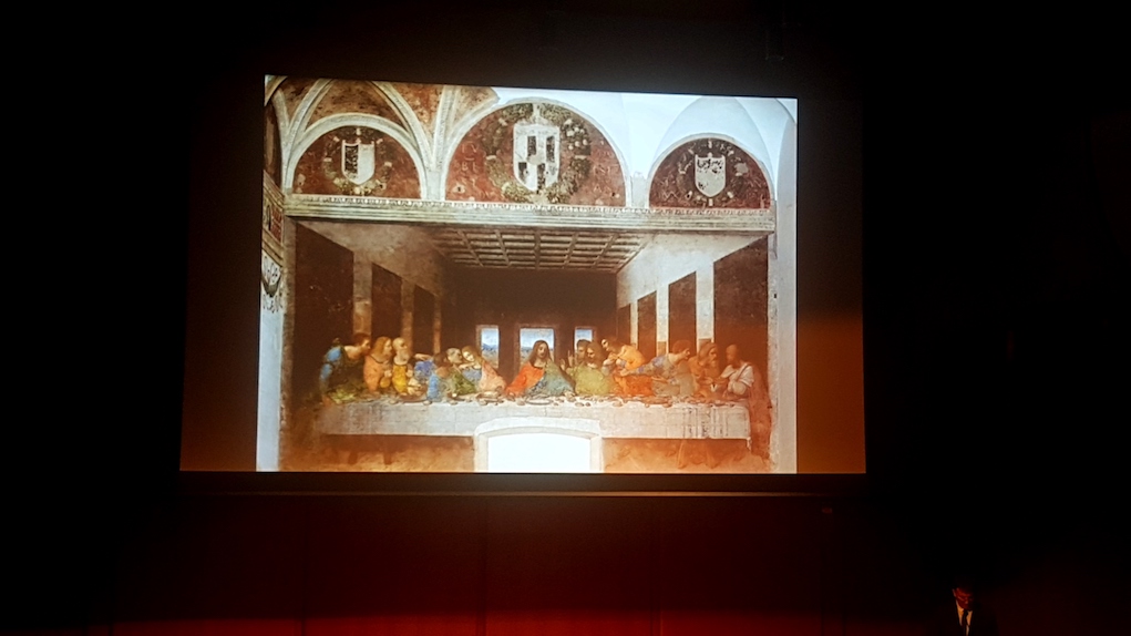 Alcuni lavori di Leonardo proiettati durante la serata.