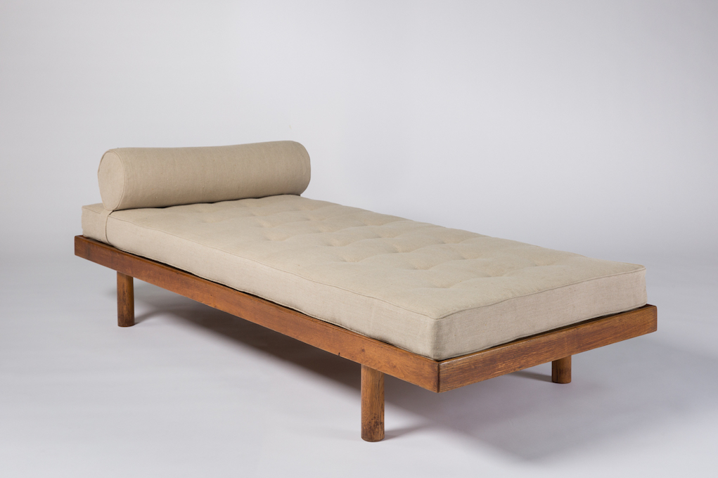 Charlotte Perriand
Lit Simple, Maison du Brésil, 1959 wood frame, fabric cushions
11 x 74 7/8 x 31 1/2 in
28 x 190 x 80 cm