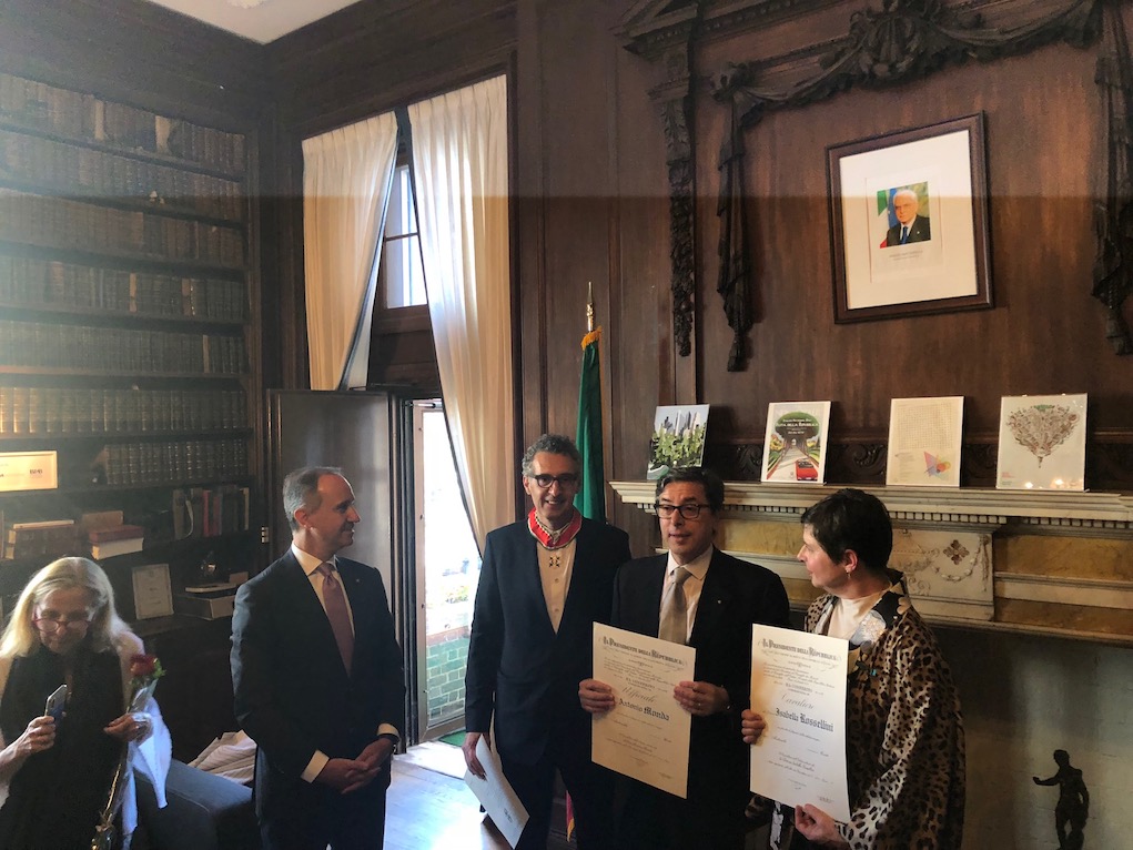 L'Ambasciatore Armando Varricchio premia John Turturro, Antonio Monda e Isabella Rossellini