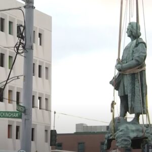 columbus-statue-removed-hartford-connecticut-colombo-statua-rimossa-1