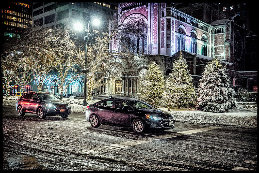 parkave-newyork-neve-natale-pandemia-terrywsanders St Bartholemew’s, Park Ave, New York, Dicembre 2020 (di Terry W. Sanders)
