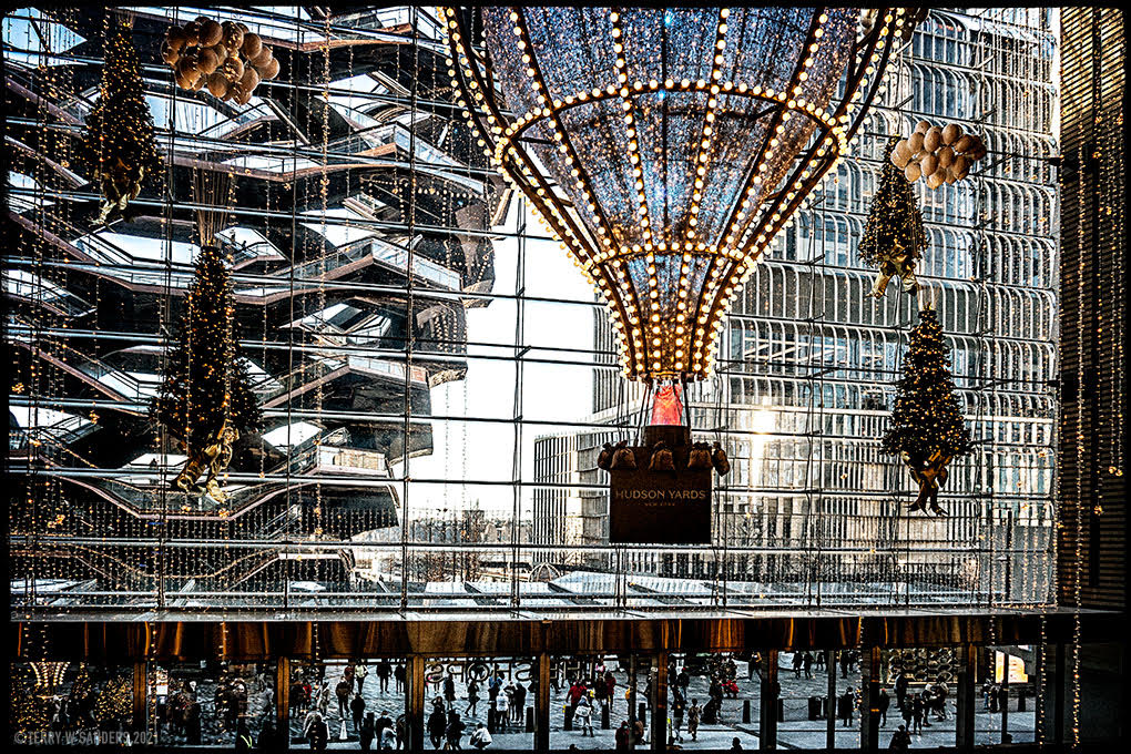 hudsonyards-shoppingmall-nyc-terrywsanders L’entrata vista dal primo piano, Hudson Yards, 20, Shopping Mall, New York (di Terry W. Sanders)