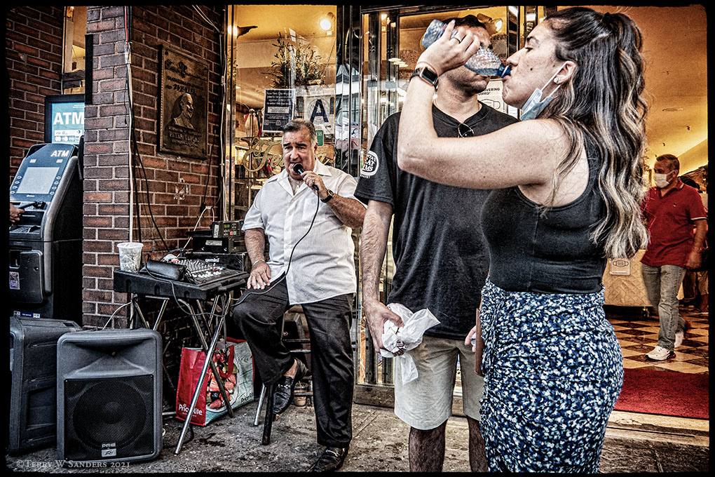 San Gennaro, Singer