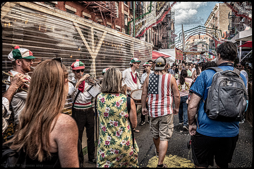 San Gennaro, Band