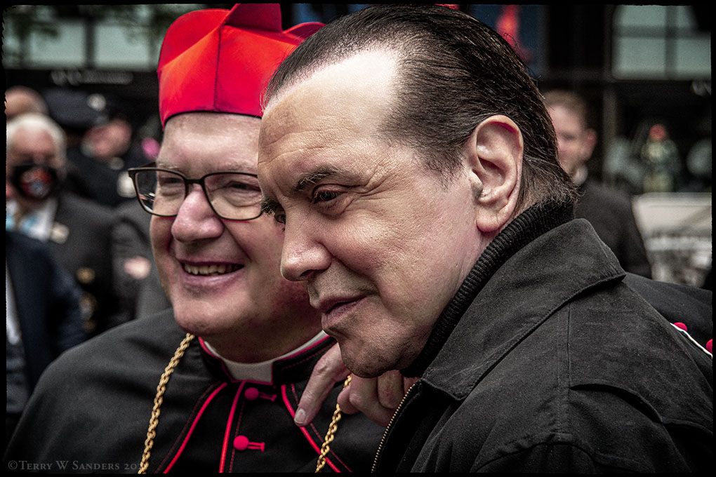 Dolan e Palminteri al Columbus Day Parade NYC 2021 (Foto di Terry W. Sanders)