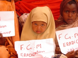 Mutilazioni genitali femminili: la lotta continua