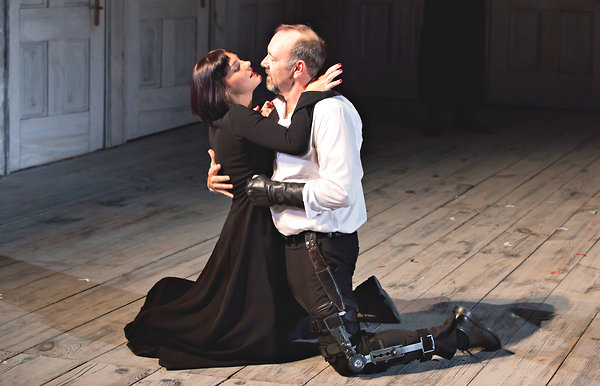 TEATRO/ Riccardo III? Uno di noi un'immagine dello spettacolo "Richard III" in programma fino al 4 Marzo presso la Brooklyn Academy of Music