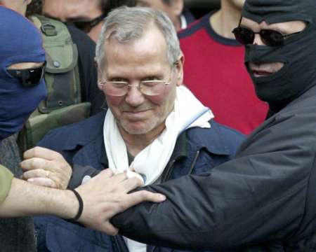 La ragione di Stato, ovvero quando lo Stato ha sempre ragione Bernardo Provenzano il giorno del suo arresto, l'11 aprile 2006