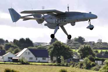 ONU: Finmeccanica fornirà il servizio di sorveglianza aerea remota alla MONUSCO Un areo senza pilota Falco, costruito dalla Selex-Finmeccanica