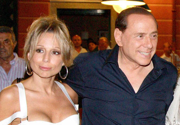 Da Silvio a Marina: il Berlusconismo continua Marina Berlusconi con il padre Silvio