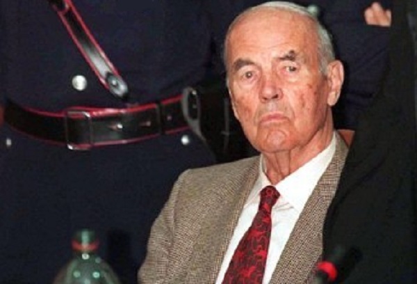 E’ morto Erich Priebke, uno dei boia delle Ardeatine