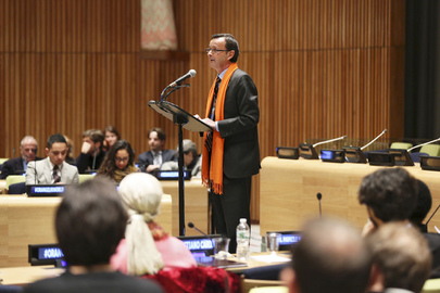 L'Italia ancora protagonista nella risoluzione Onu contro il crimine organizzato L'ambasciatore Sebastiano Cardi pronuncia il discorso prima dello spettacolo "Ferite a morte" di Serena Dandini messo in scena lunedi all'ONU in occasione della giornata mondiale contro la violenza sulle donne (Foto UN Ryan Brown)