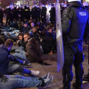 I tifosi arrivati da Roma in Polonia e maltrattati dalla polizia