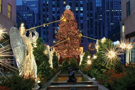 Luce sul Natale di New York e sull'Italia del turismo