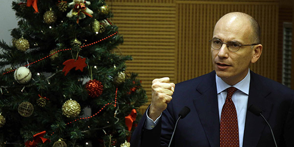 Ma quale manovra con "svolta generazionale", ci vuole una "rivoluzione culturale" Il premier Enrico Letta durante la conferenza stampa di fine anno