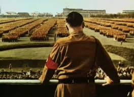 Hitler, Marx, Engels, Grillo, Lega, Fratelli d’Italia, Tsipras, Pubblici Ministeri, emergenze fisse ed Euro. La storia serve? Dipende