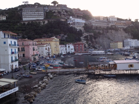 Itinerari / Sulla Penisola Sorrentina, seguendo il canto delle sirene