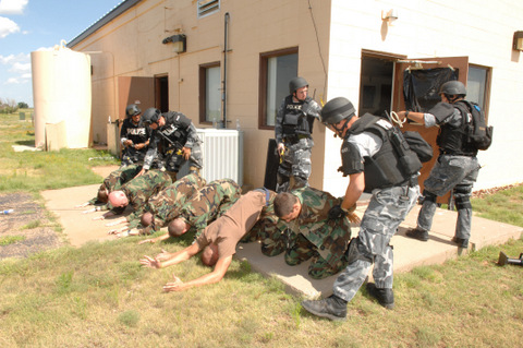 Swatting: falso arresto per falso allarme, ma i rischi sono reali