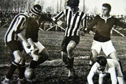 Uno dei primi derby Juventus-Torino