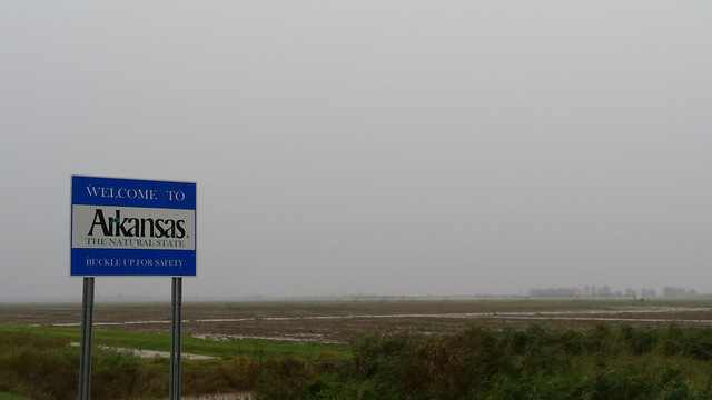 Il confine tra Louisiana e Arkansas dopo il tornado