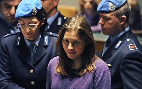 La sentenza per Amanda Knox, la giustizia penale italiana imbarazza