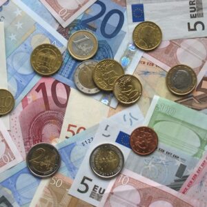 Is Italy's Economic Recovery in the Garbage?