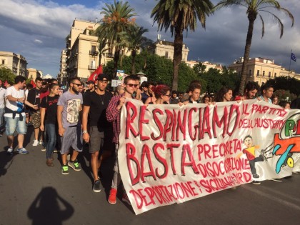 La festa dell’Unità a Palermo: le manganellate agli studenti che ricordano un personaggio di Verga